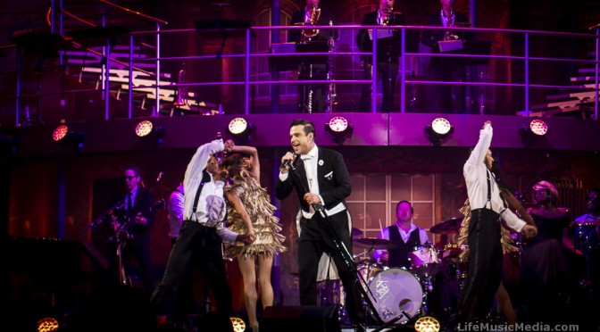 Photo Gallery | Robbie Williams @ Brisbane Entertainment Centre – September 22, 2014