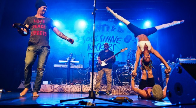 Photo Gallery : Michael Franti and Spearhead at Enmore Theatre, Sydney – April 5, 2015