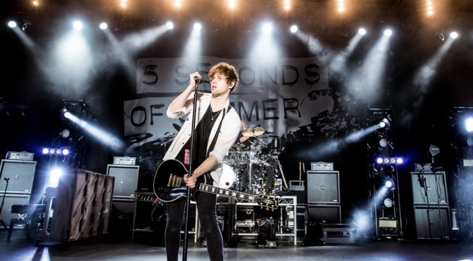 Photo Gallery : 5 Seconds Of Summer at Riverstage, Brisbane – 2 October 2016